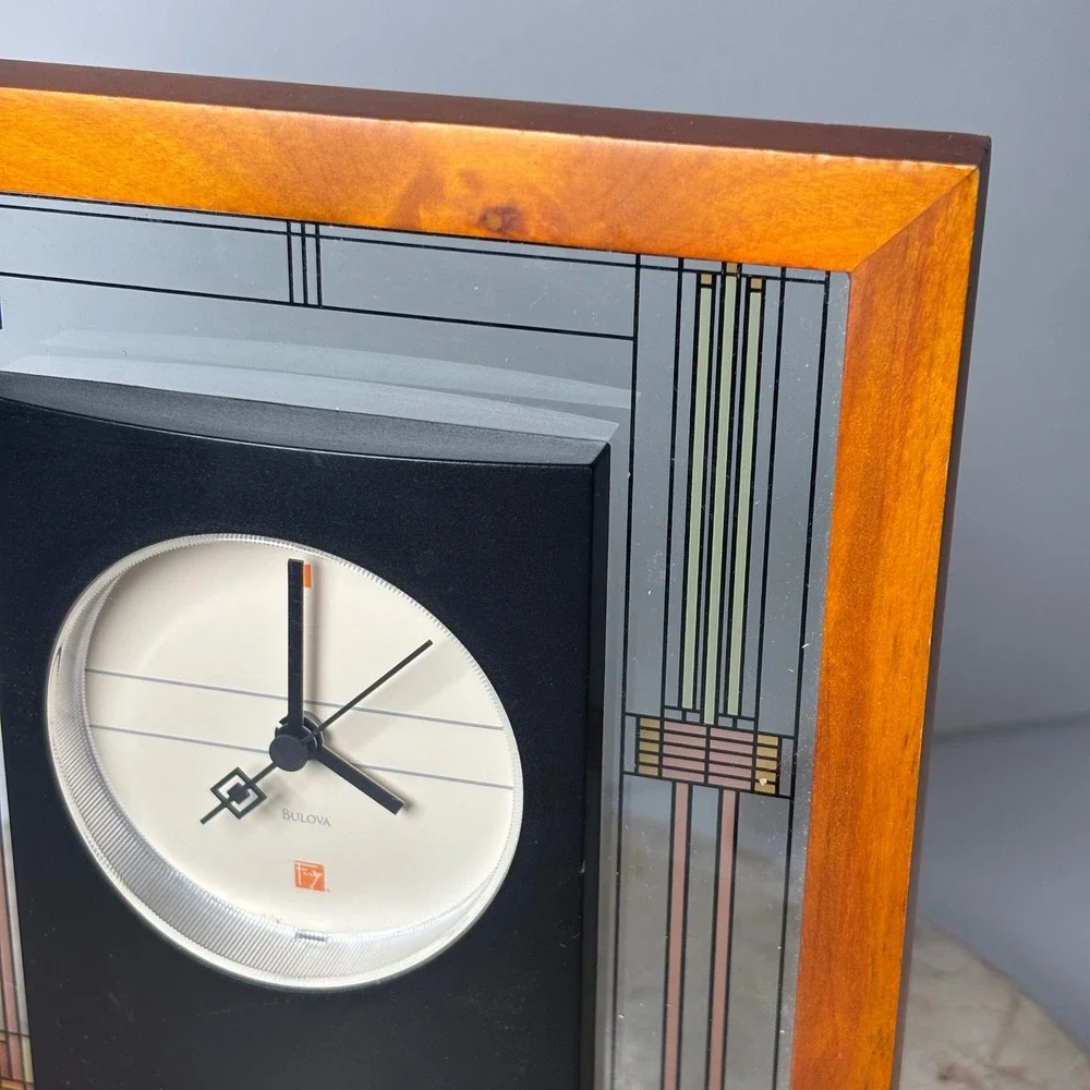 Bulova Frank Lloyd Wright Exhibition Table Clock Brown Wood Glass Mission FLAW